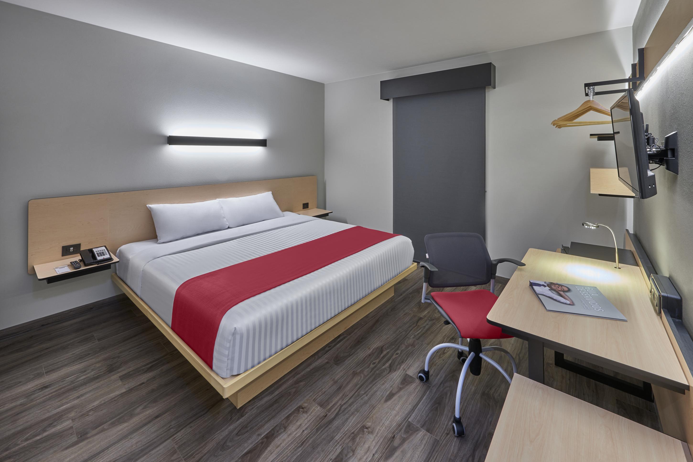 City Express Plus By Marriott Пуерто Валярта Екстериор снимка