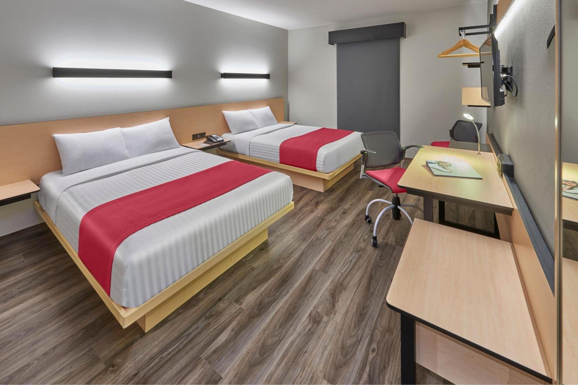 City Express Plus By Marriott Пуерто Валярта Екстериор снимка